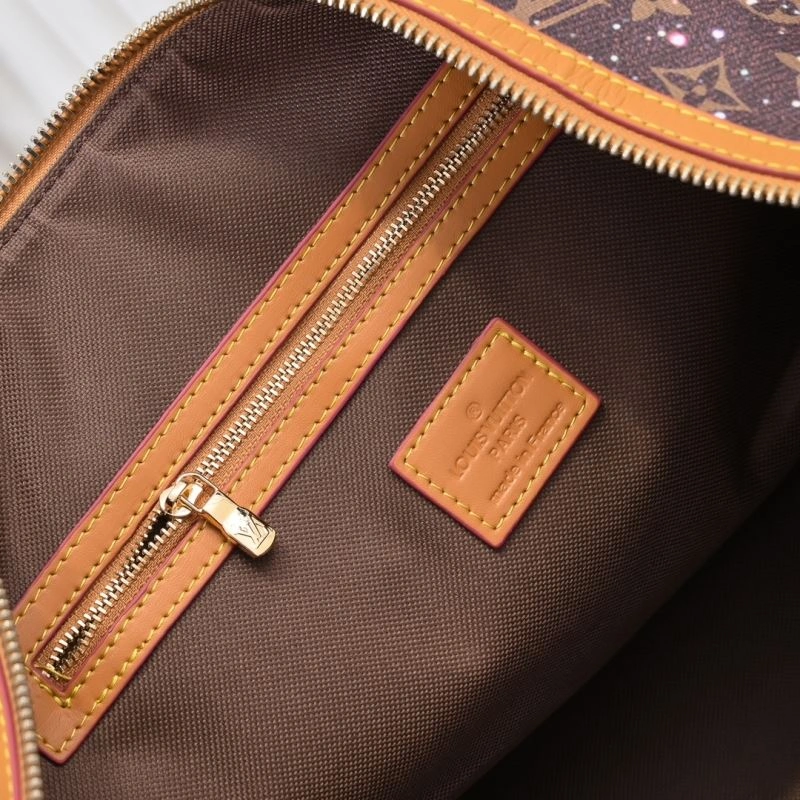 Stretchable Louis Vuitton Travel Bags 79117