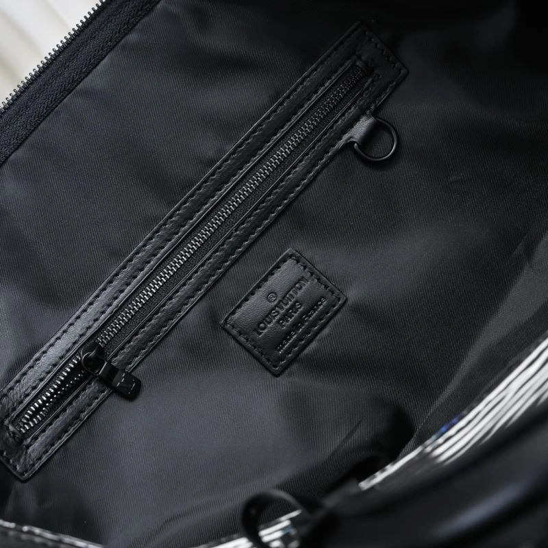 Louis Vuitton Travel Bags Minimalist 79114