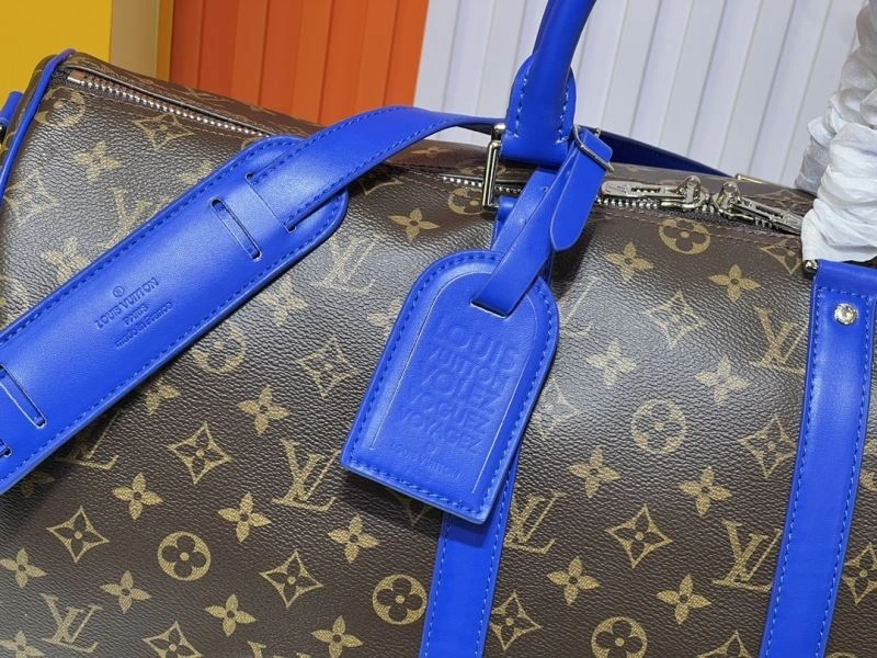 MoistureWicking Louis Vuitton Travel Bags 79091