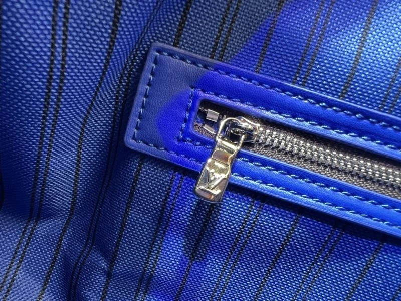 MoistureWicking Louis Vuitton Travel Bags 79091