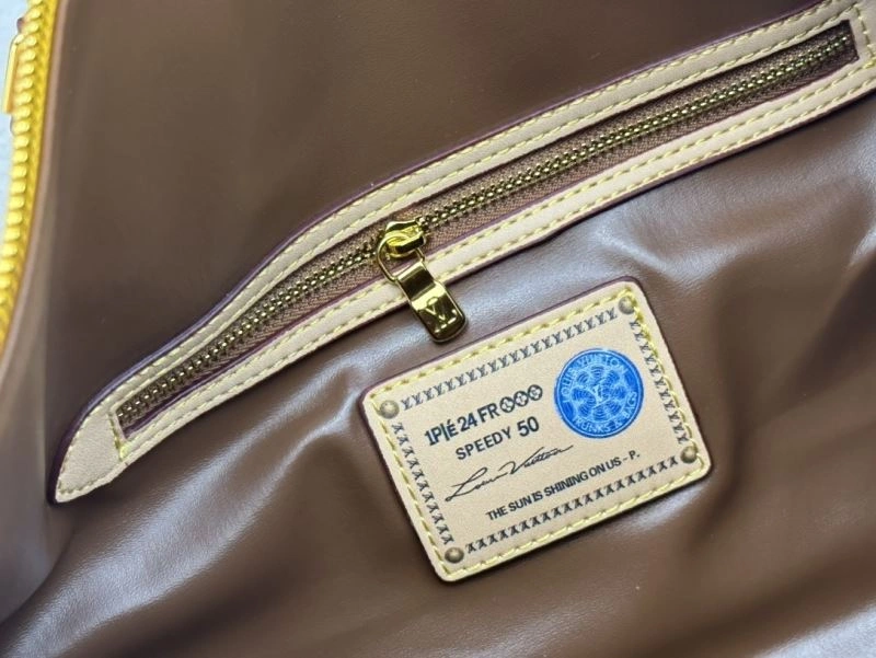 Louis Vuitton Travel Bags Lightweight 79088