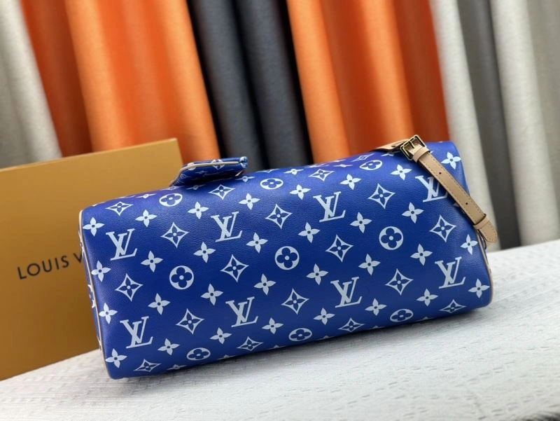 Bold Louis Vuitton Travel Bags 79083