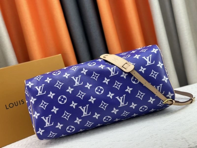 Versatile Louis Vuitton Travel Bags 79092