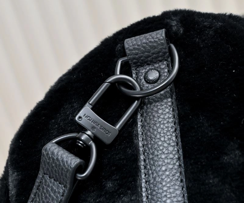 Louis Vuitton Travel Bags WellDesigned 79094