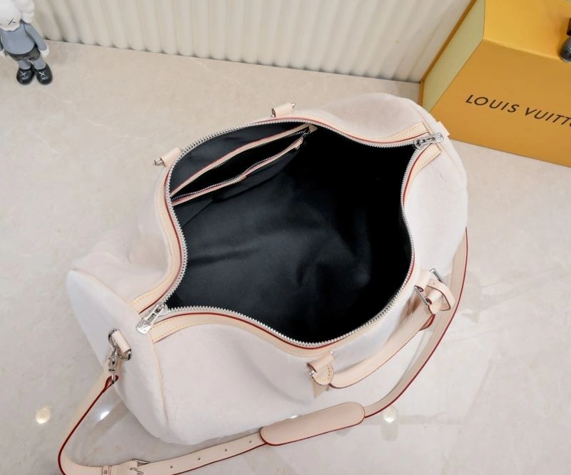 Lightweight Louis Vuitton Travel Bags 79081