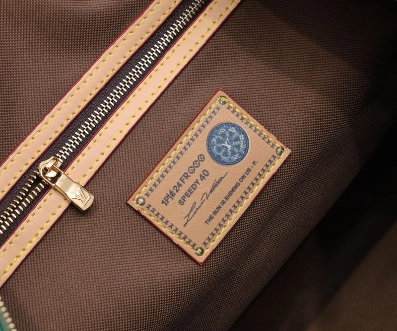 Louis Vuitton Travel Bags Fashionable 79072