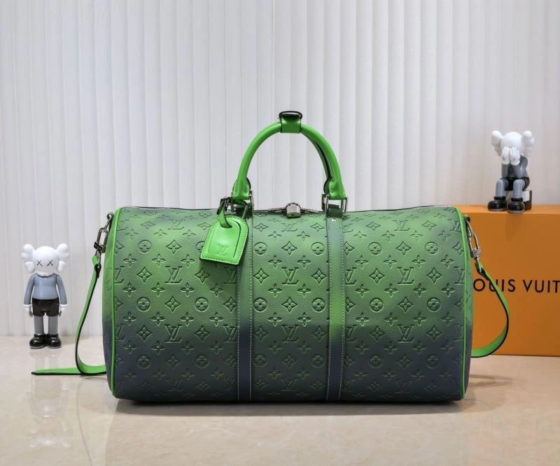 UrbanChic Louis Vuitton Travel Bags 79064