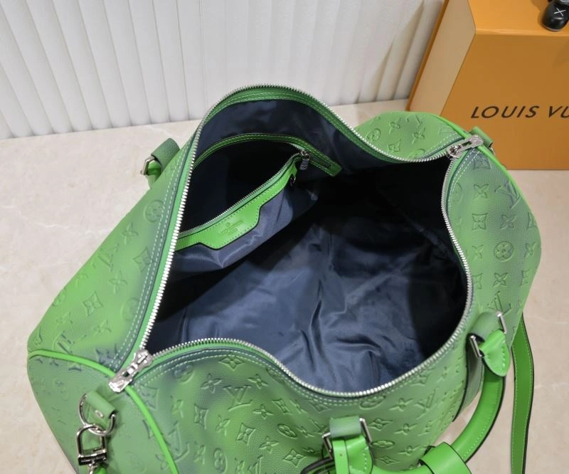 UrbanChic Louis Vuitton Travel Bags 79064