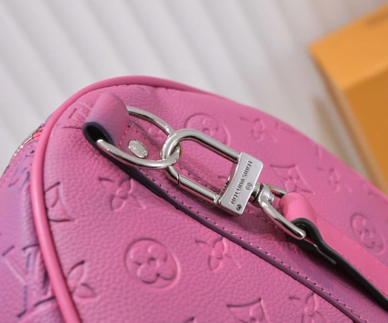 EyeCatching Louis Vuitton Travel Bags 79062