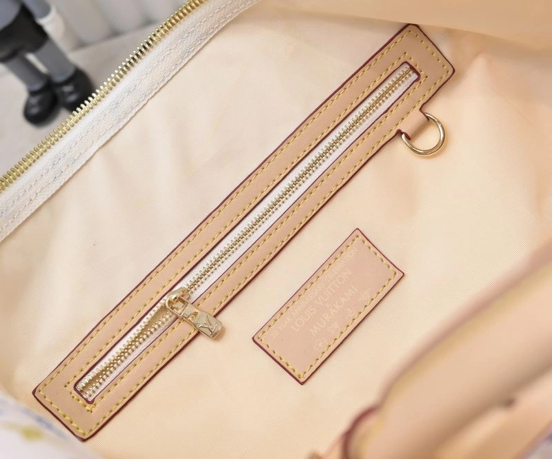 Louis Vuitton Travel Bags Neat 79060