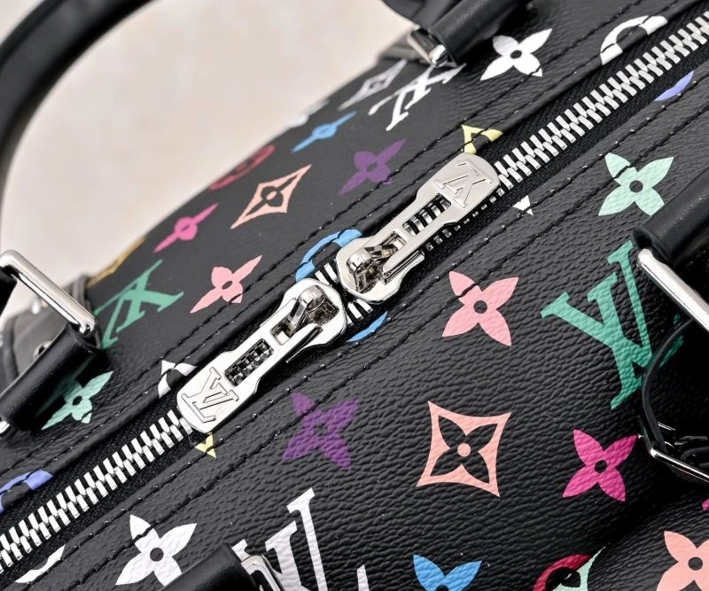 Louis Vuitton Travel Bags Bold 79061