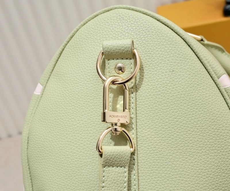 Unisex Louis Vuitton Travel Bags 79053