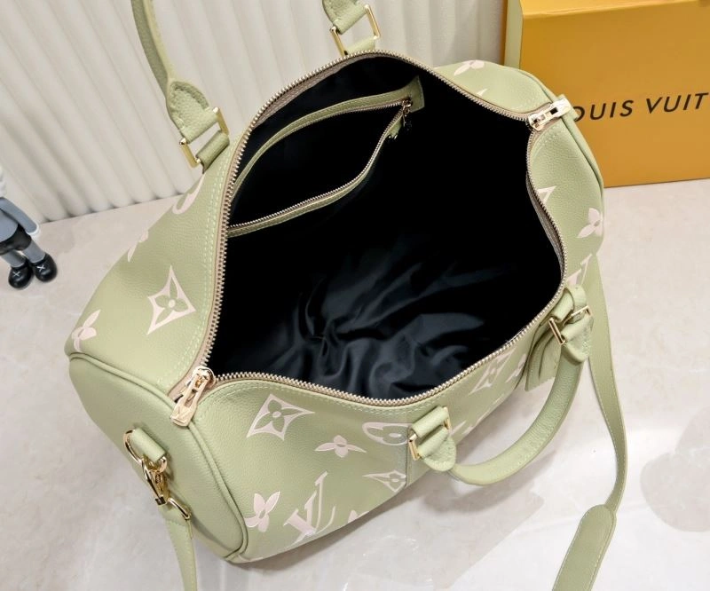 Unisex Louis Vuitton Travel Bags 79053
