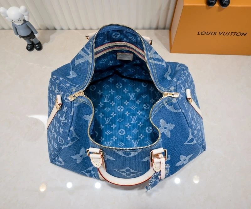 Louis Vuitton Travel Bags Soft 79044