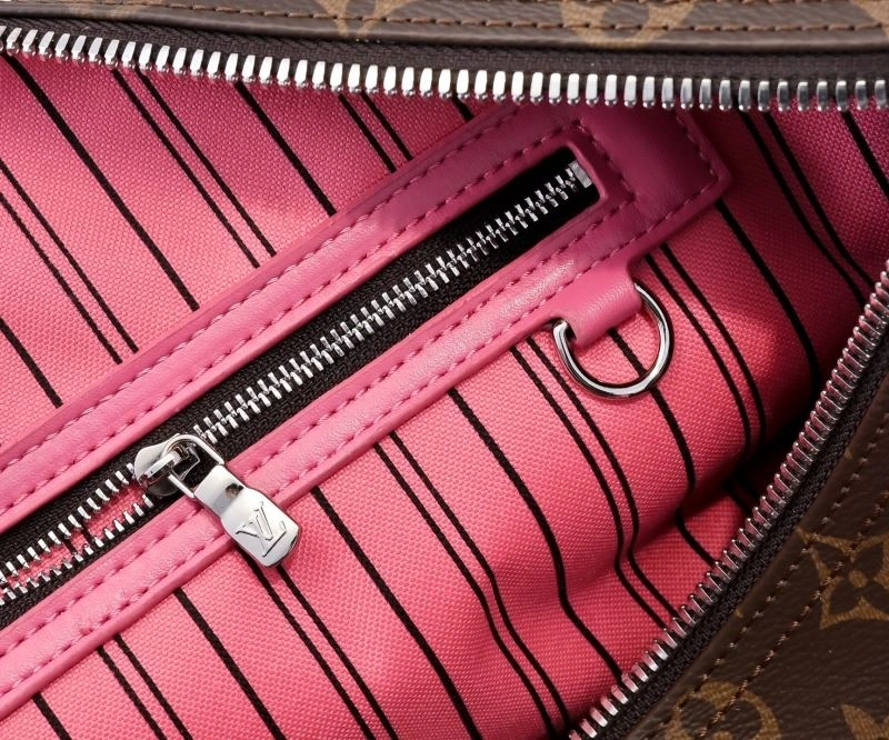 Tailored Louis Vuitton Travel Bags 79042