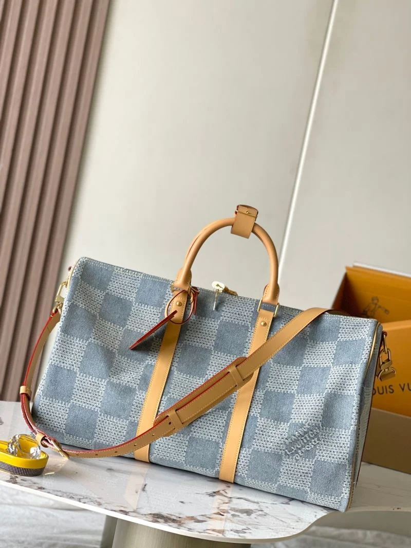 Louis Vuitton Travel Bags Casual 39321