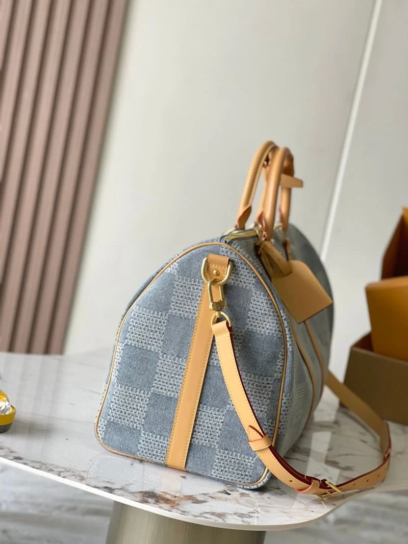 Louis Vuitton Travel Bags Casual 39321