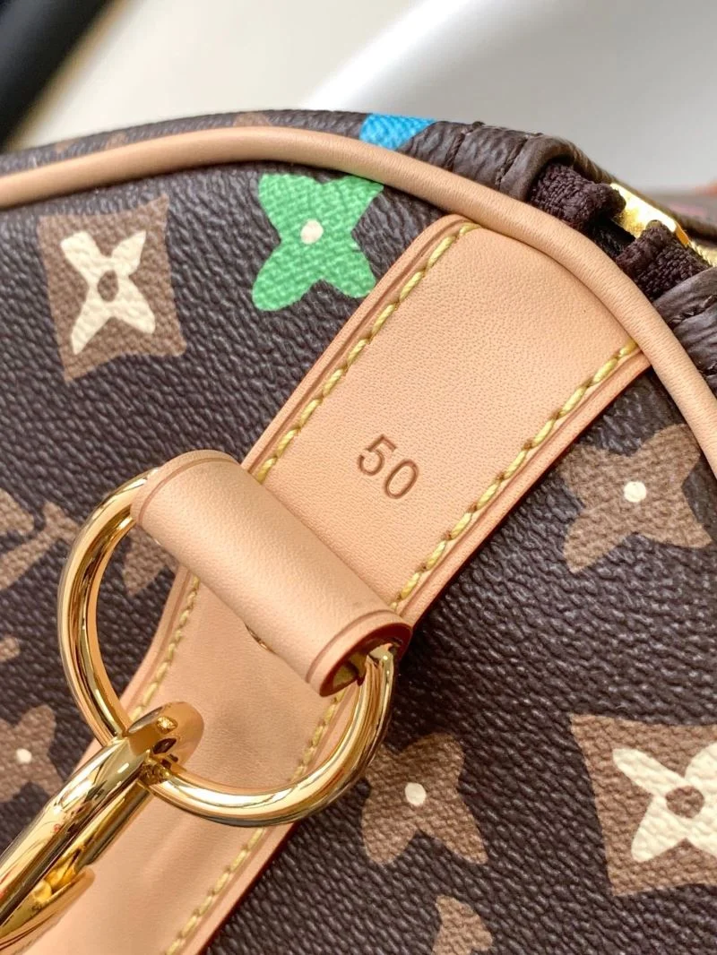 Tailored Louis Vuitton Travel Bags 39072