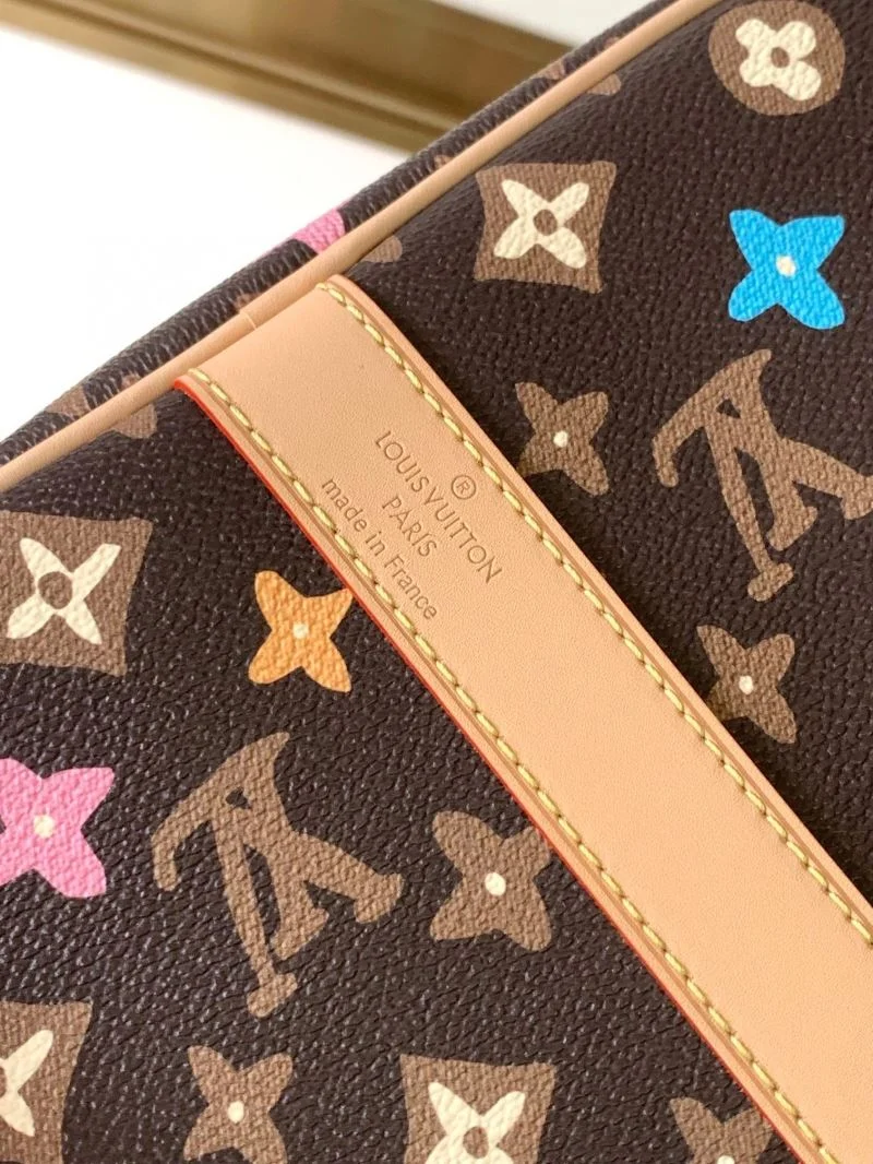 Tailored Louis Vuitton Travel Bags 39072