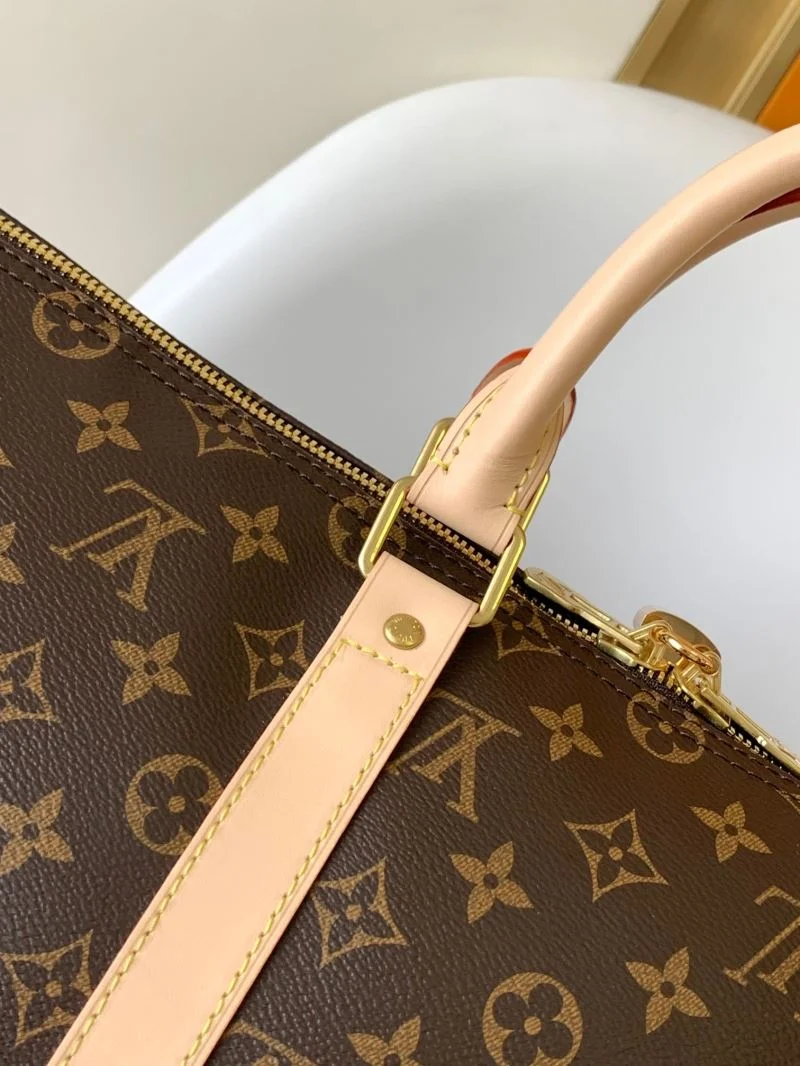 MultiPurpose Louis Vuitton Travel Bags 39083