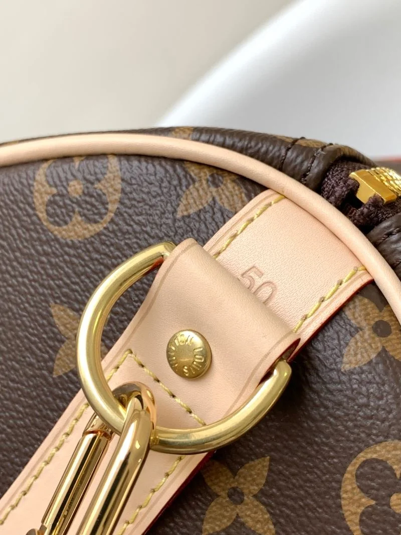 MultiPurpose Louis Vuitton Travel Bags 39083