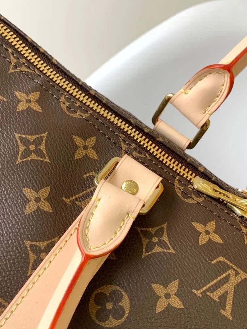HighPerformance Louis Vuitton Travel Bags 39063