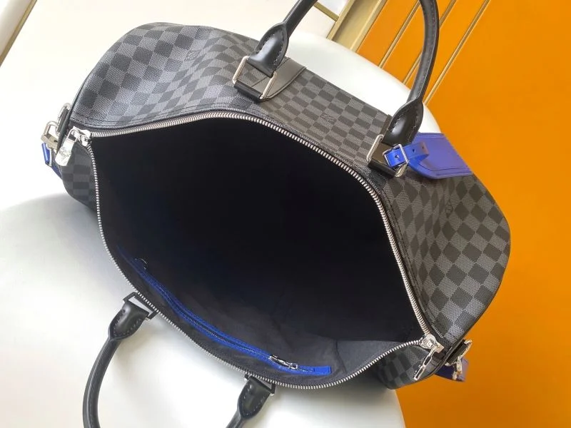 Louis Vuitton Travel Bags Practical 39074