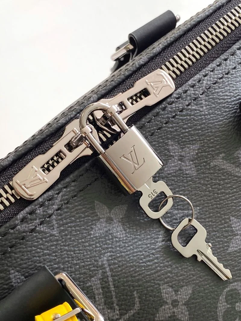 TechFriendly Louis Vuitton Travel Bags 39054