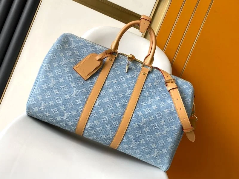 UrbanChic Louis Vuitton Travel Bags 39075