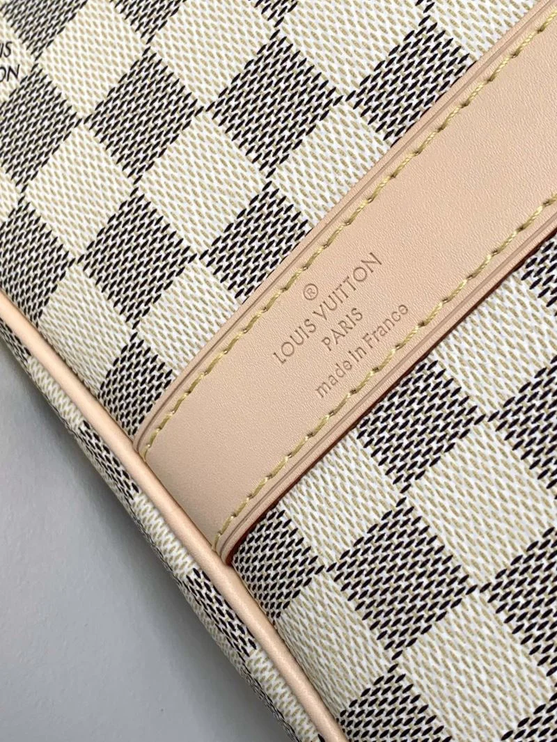 Louis Vuitton Travel Bags Durable 39053