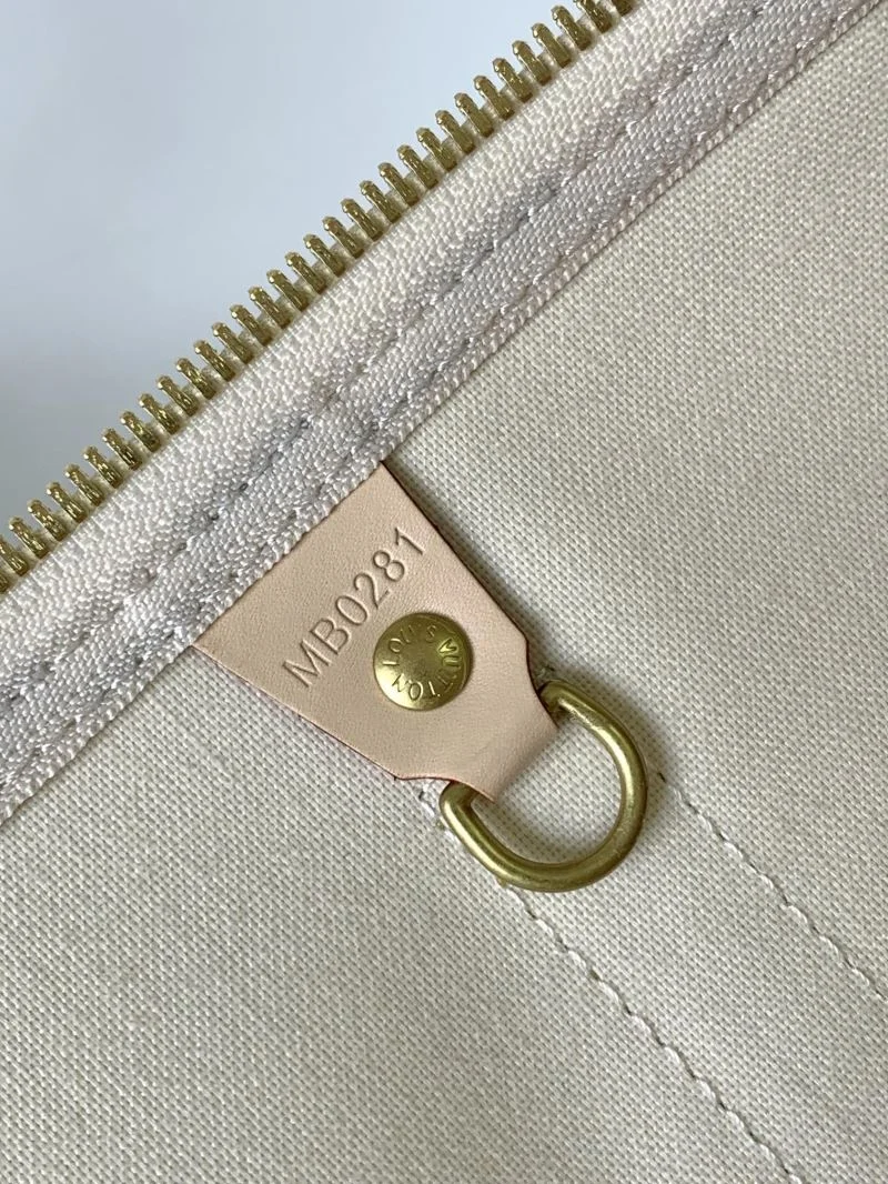 Efficient Louis Vuitton Travel Bags 39073