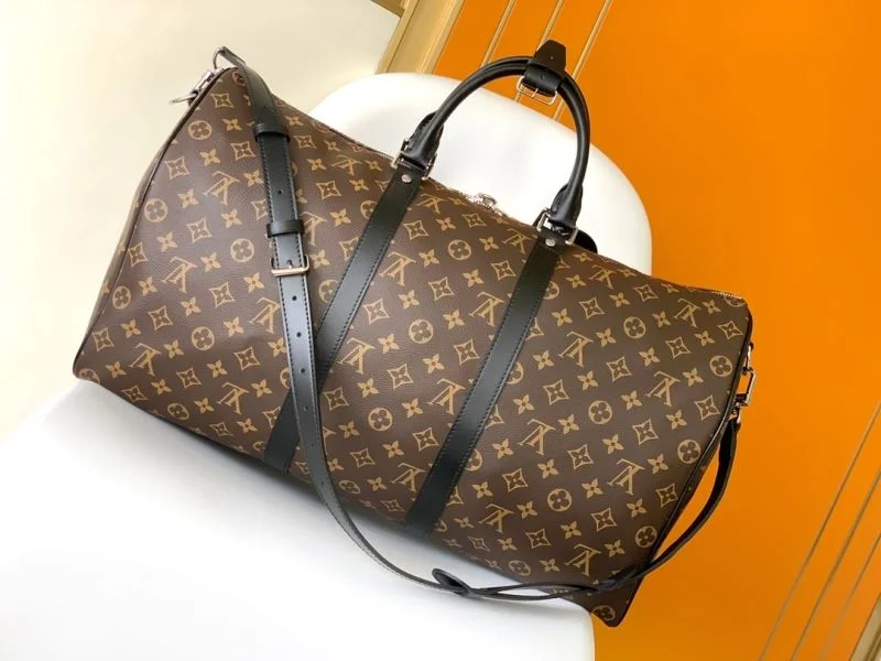 Effortless Louis Vuitton Travel Bags 39069