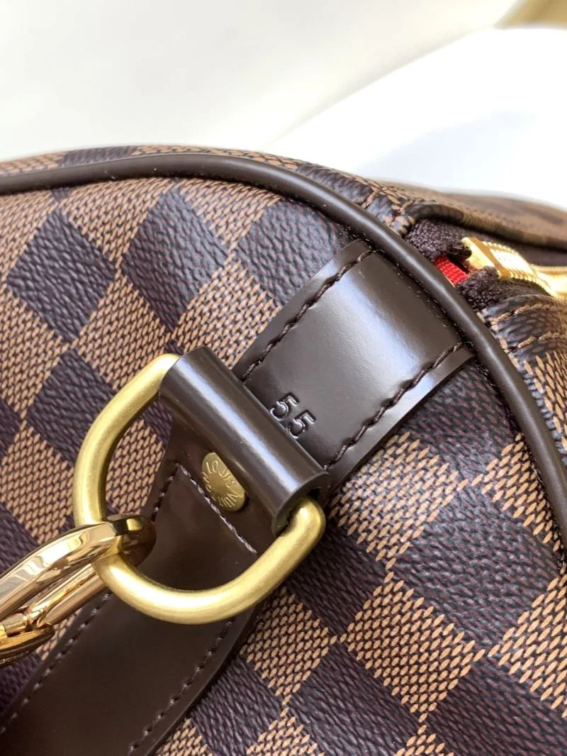 Resilient Louis Vuitton Travel Bags 39066