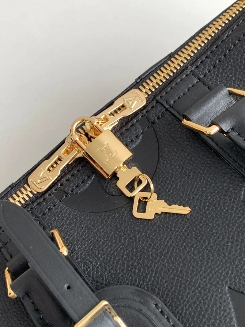 Louis Vuitton Travel Bags WellDesigned 38960