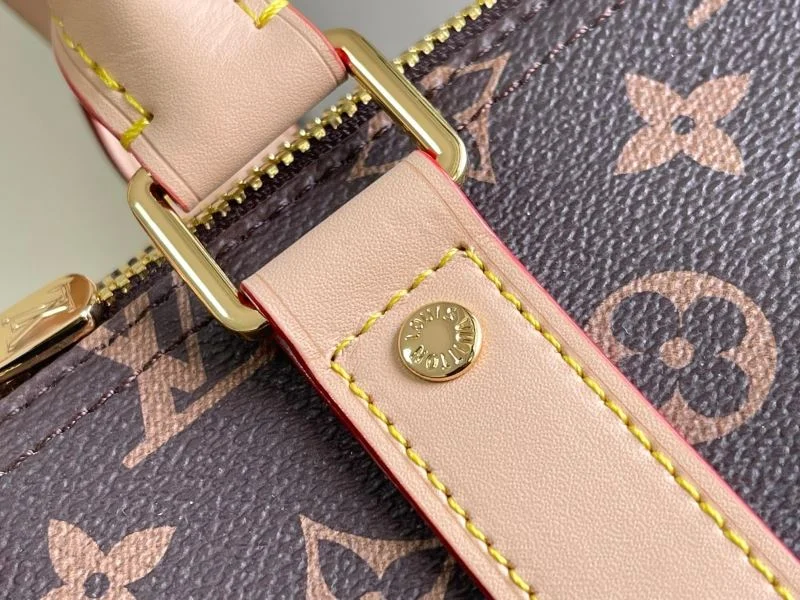 Neat Louis Vuitton Travel Bags 38746