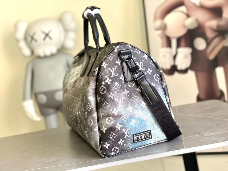 Louis Vuitton Travel Bags Practical 38751