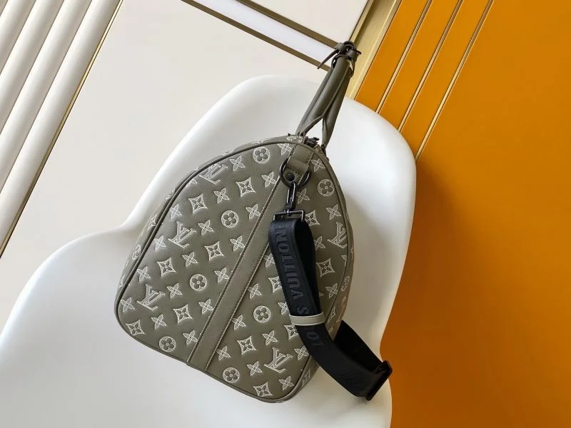Bright Louis Vuitton Travel Bags 38736
