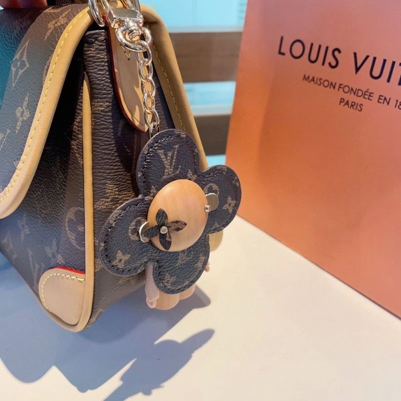 Louis Vuitton Trays Breathable 269626