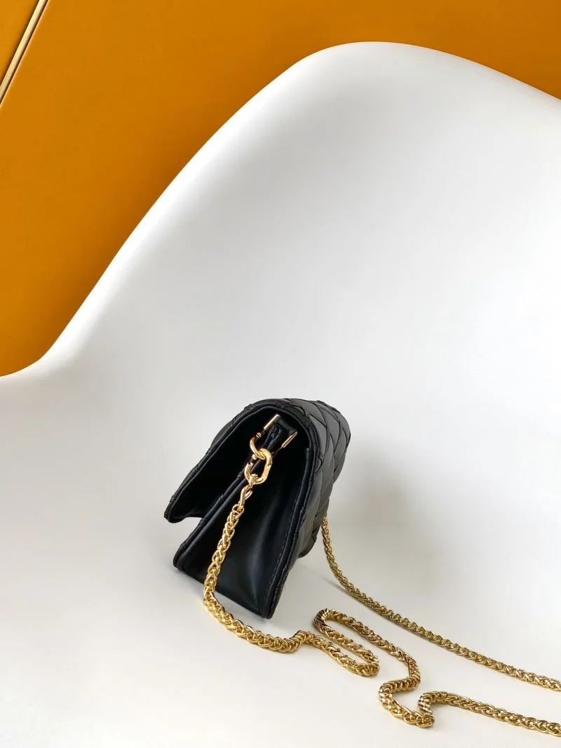 Trendy Louis Vuitton Twist Bags 42139