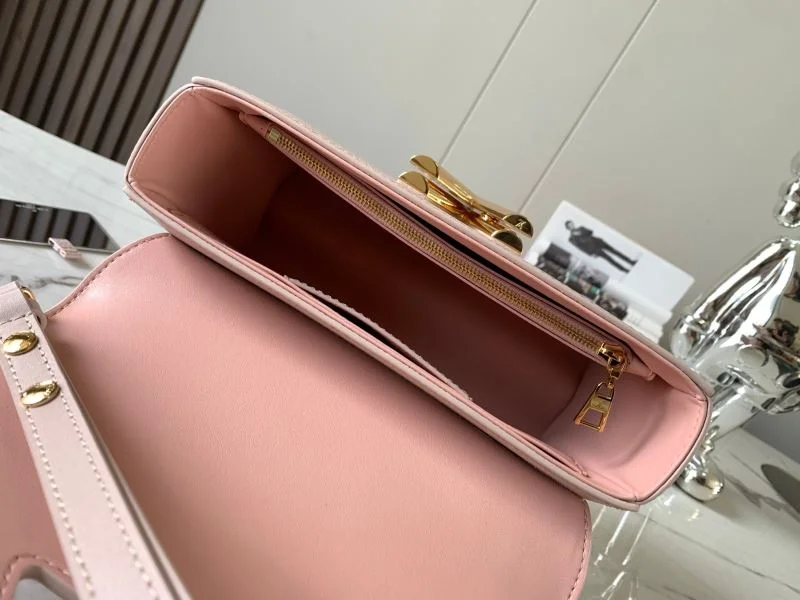 Louis Vuitton Twist Bags MoistureWicking 39329