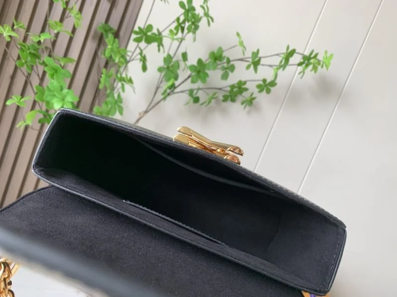 Louis Vuitton Twist Bags Compact 39347