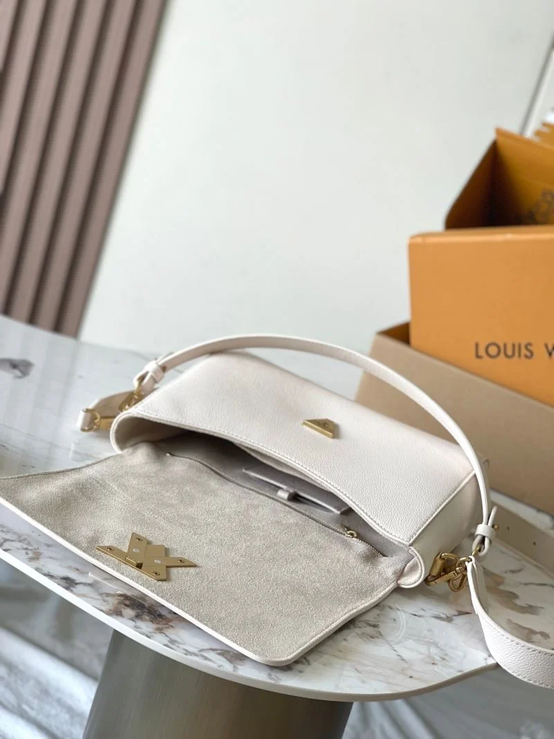 Louis Vuitton Twist Bags GoAnywhere 39317
