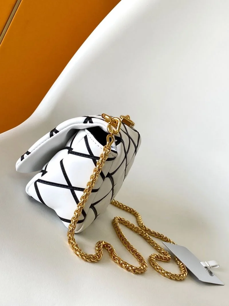 Trendy Louis Vuitton Twist Bags 39057
