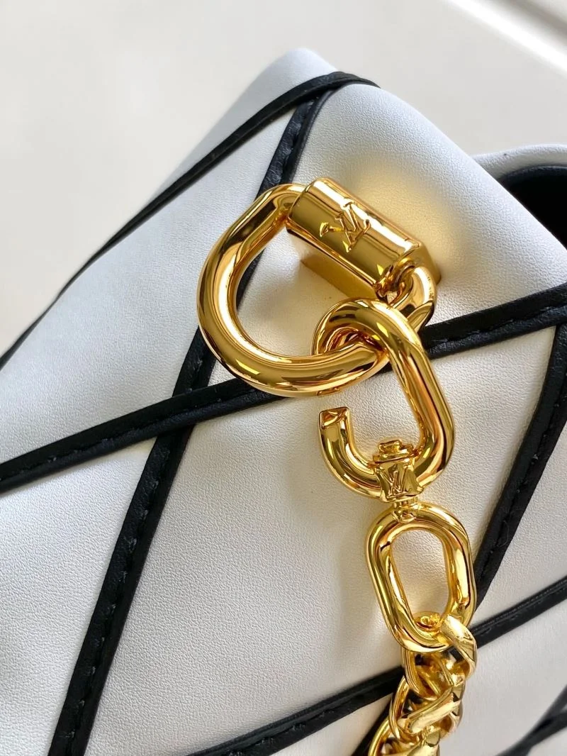 Trendy Louis Vuitton Twist Bags 39057