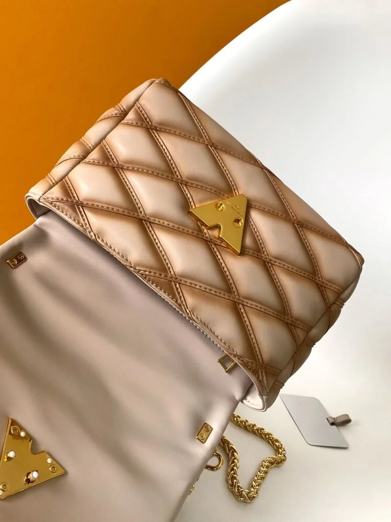 Louis Vuitton Twist Bags Chic 39052