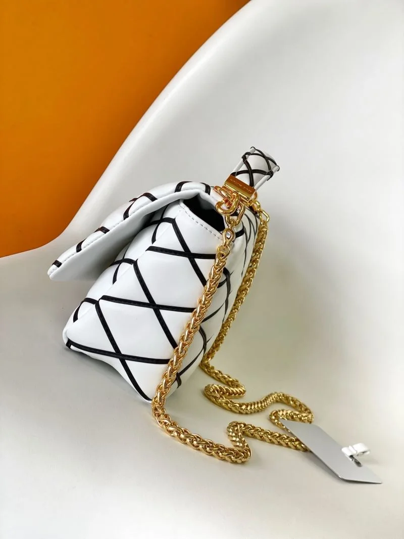 Supportive Louis Vuitton Twist Bags 39036