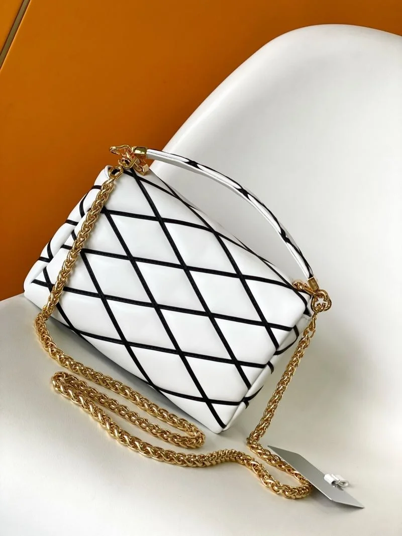 Supportive Louis Vuitton Twist Bags 39036