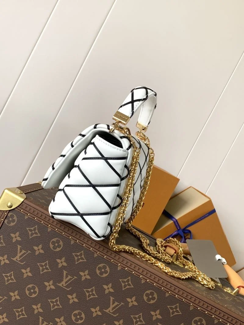 Breathable Louis Vuitton Twist Bags 39056