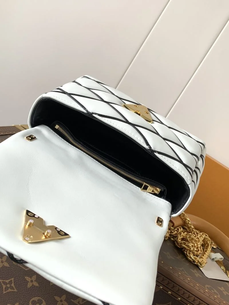 Breathable Louis Vuitton Twist Bags 39056