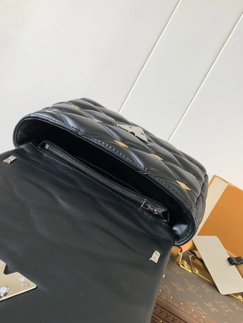 Refined Louis Vuitton Twist Bags 39033